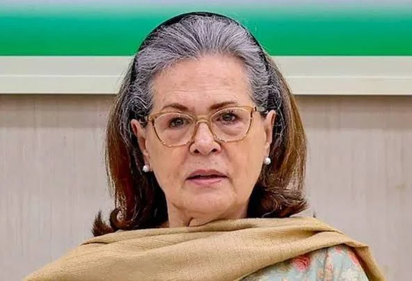 ਸੋਨੀਆ ਗਾਂਧੀ ਨੇ ਖਾਮੇਨੀ ‘ਤੇ ਮੋਦੀ ਸਰਕਾਰ ਦੀ ਚੁੱਪੀ ਦੀ ਆਲੋਚਨਾ ਕੀਤੀ, ਸੰਸਦੀ ਬਹਿਸ ਦੀ ਮੰਗ ਕੀਤੀ