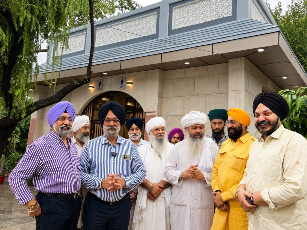 ਗੁਰਦੁਆਰਾ ਰਕਾਬ ਗੰਜ ਸਾਹਿਬ ਵਿਖੇ ਸੰਗਤ ਨੂੰ ਵੱਡੀ ਰਾਹਤ, ਲੱਖੀਸ਼ਾਹ ਬੰਜਾਰਾ ਹਾਲ ਨੇੜੇ ਨਵੇਂ ਬਾਥਰੂਮ ਤਿਆਰ